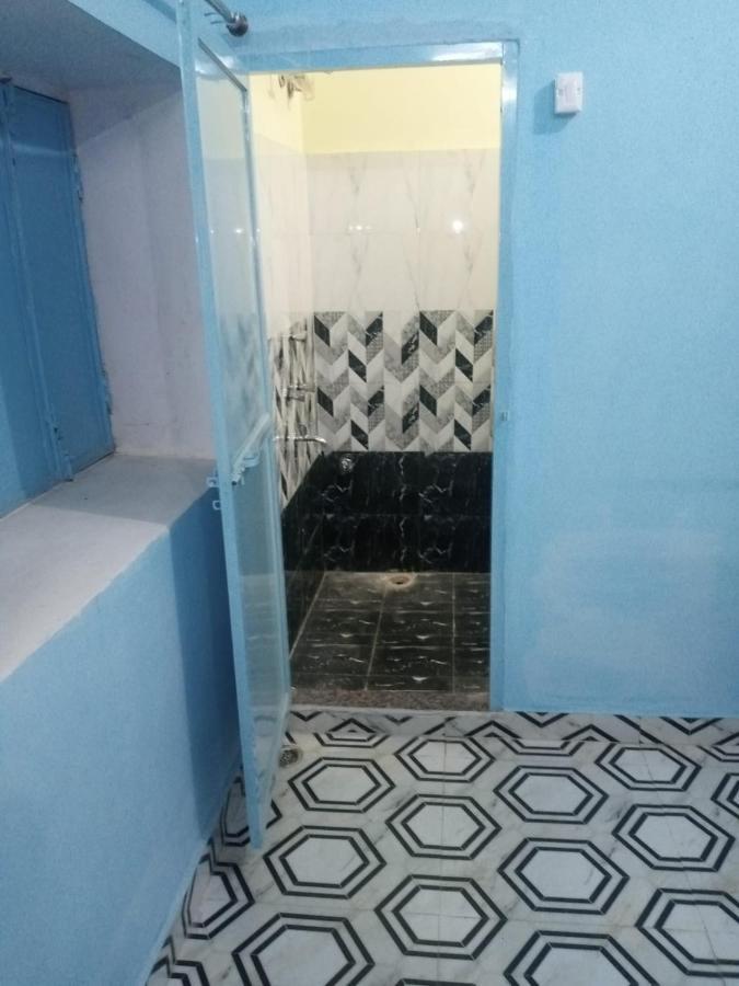 Sankardev Guest House D24 35 Варанаси Екстериор снимка