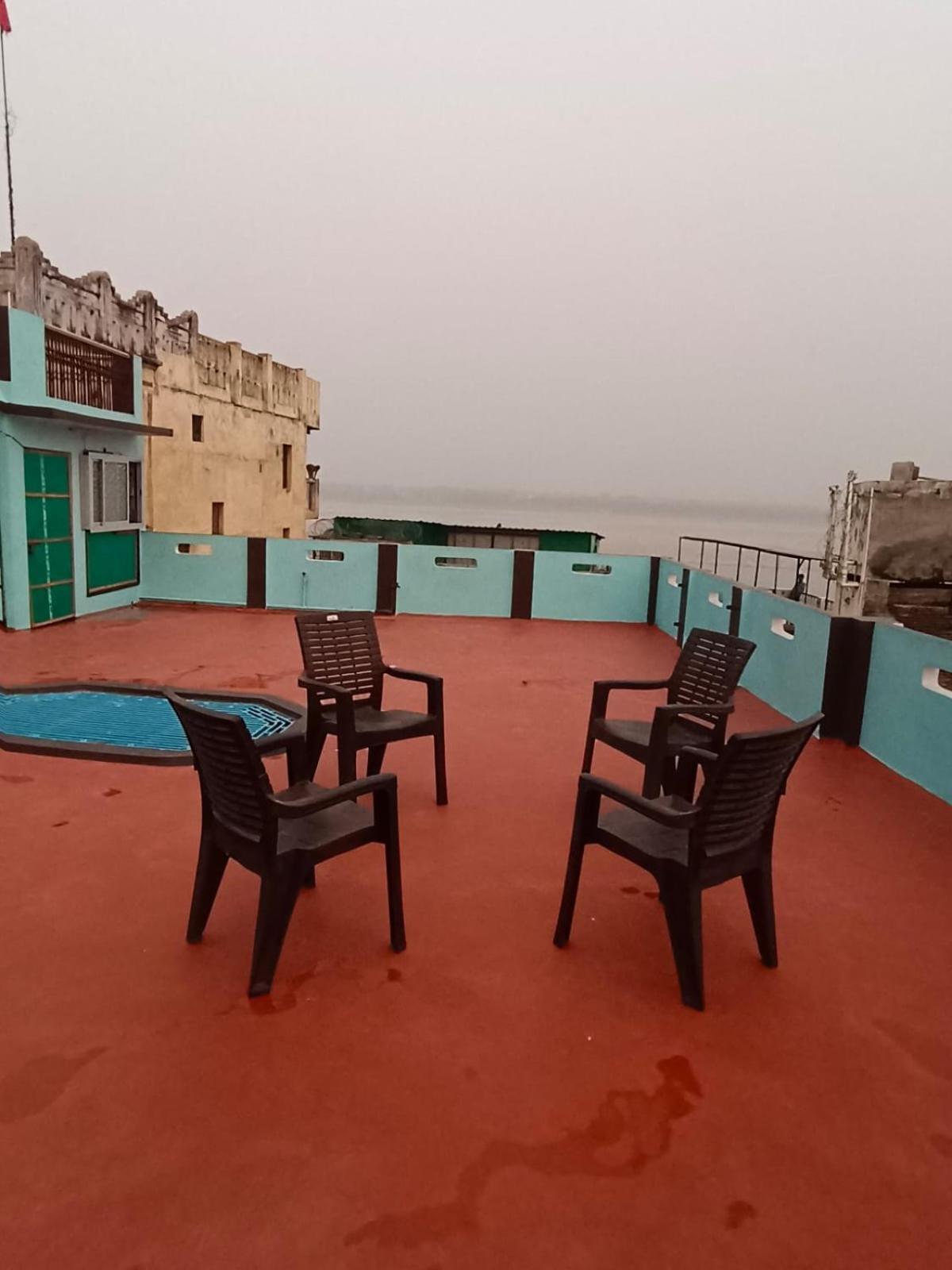 Sankardev Guest House D24 35 Варанаси Екстериор снимка